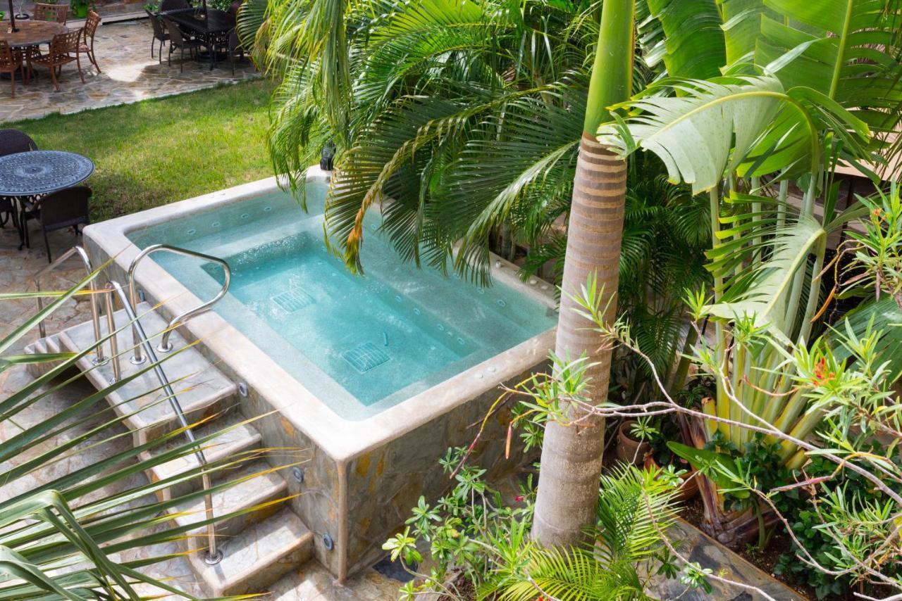 Alamos Inn Hotel Con Jacuzzi Y Piscina Cancun Bagian luar foto